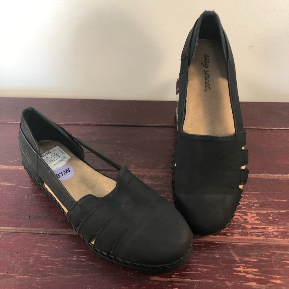 Easy Street Bugsy Summer Flats Black Size 8.5 Wide NWT